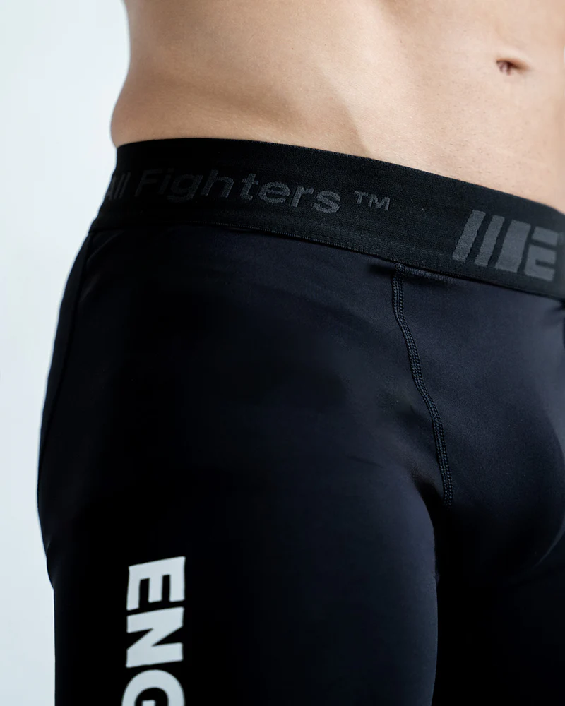 Essential Series Compression Short - Image 4